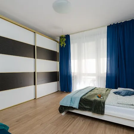 Apartment Superapart Grochowska 136, Very Close To The Mon Hospital On Saszerow Street