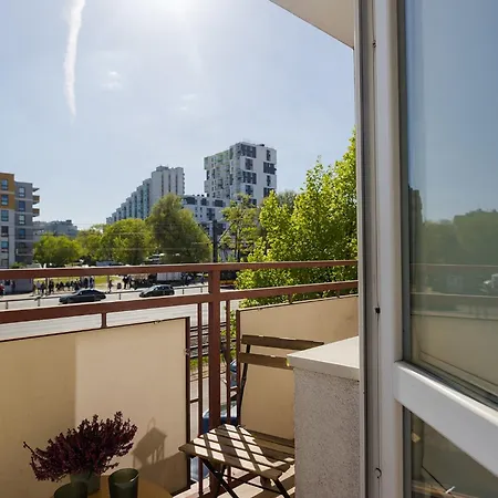 Superapart Grochowska 136, Very Close To The Mon Hospital On Saszerow Street ורשה