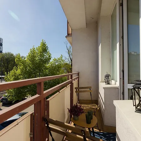 דירה Superapart Grochowska 136, Very Close To The Mon Hospital On Saszerow Street ורשה