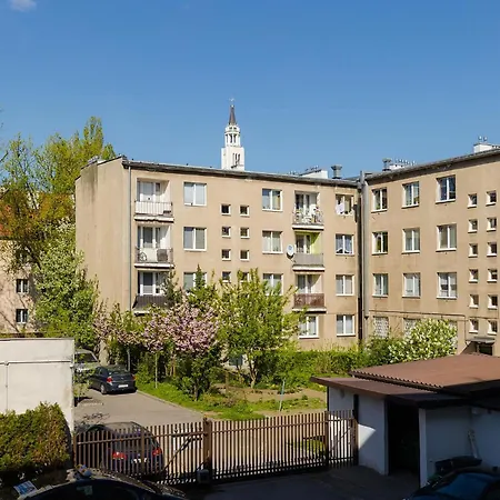 Superapart Grochowska 136, Very Close To The Mon Hospital On Saszerow Street