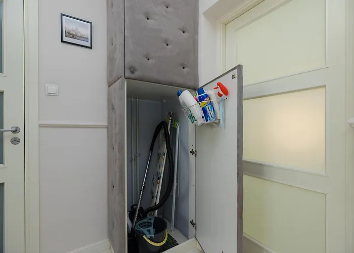 Apartmán Superapart Grochowska 136, Very Close To The Mon Hospital On Saszerow Street