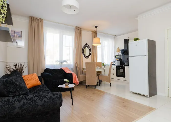 Apartamento Superapart Grochowska 136, Very Close To The Mon Hospital On Saszerow Street *