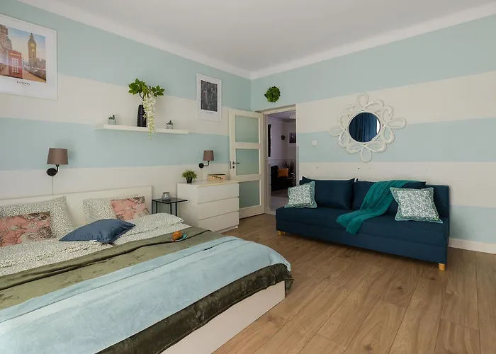 Apartmán Superapart Grochowska 136, Very Close To The Mon Hospital On Saszerow Street *