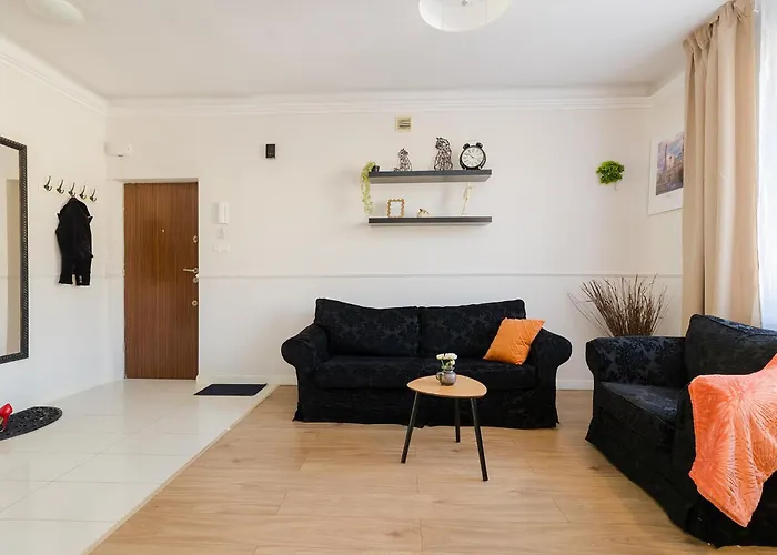 Superapart Grochowska 136, Very Close To The Mon Hospital On Saszerow Street Varsóvia