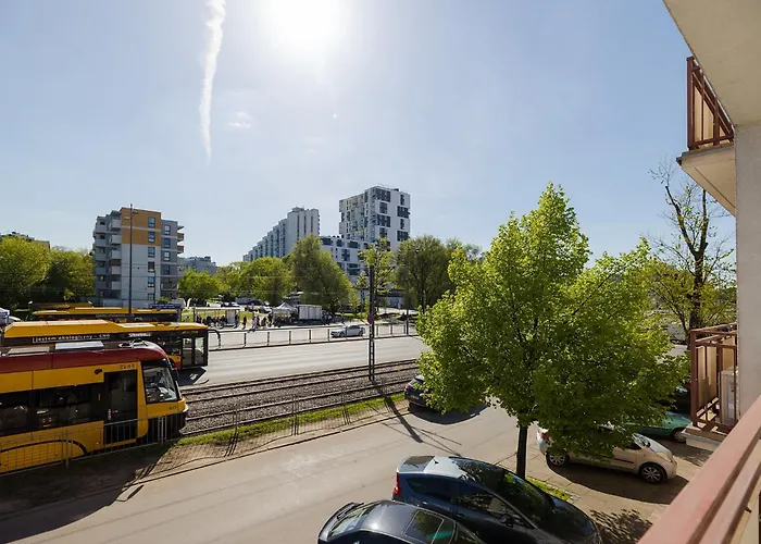 Superapart Grochowska 136, Very Close To The Mon Hospital On Saszerow Street