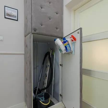 Apartament Superapart Grochowska 136, Very Close To The Mon Hospital On Saszerow Street