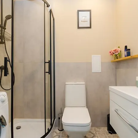 Apartament Superapart Grochowska 136, Very Close To The Mon Hospital On Saszerow Street